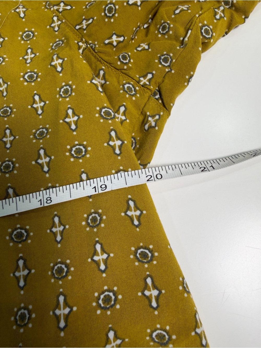 Urban Outfitters Men's Mustard Yellow Medium Geometric Print Button Down Shirt - Picture 8 of 11